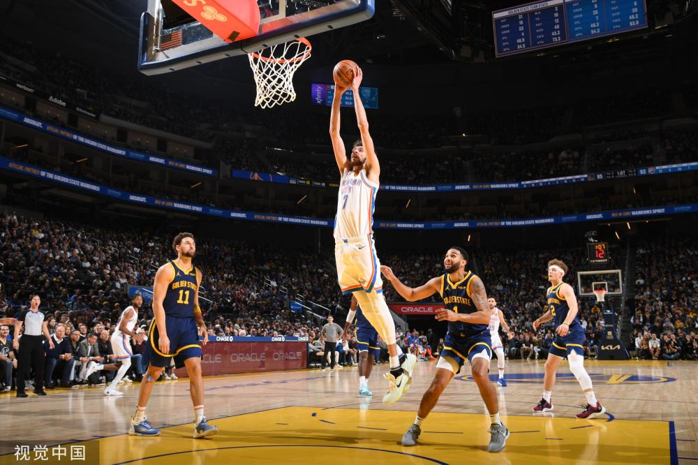 笑皆非的小 笑皆非的小