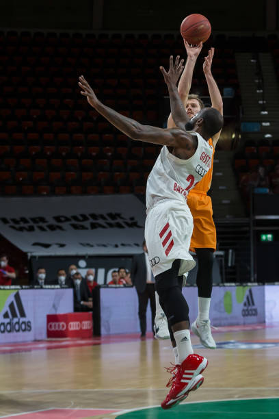 的悬念增添 的悬念增添